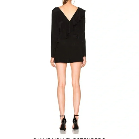 DVF DIANE VON FURSTENBERG NWT Silk Ruffle Asymmetric Sleeve Romper - Picture 4 of 12